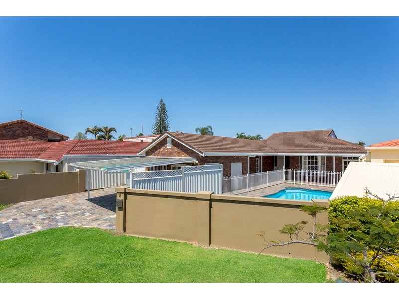 8 Kilkenny Court, Sorrento QLD 4217