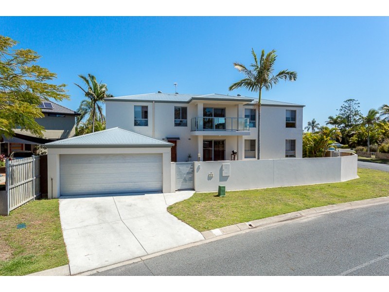 82 Sovereign Drive, Mermaid Waters QLD 4218