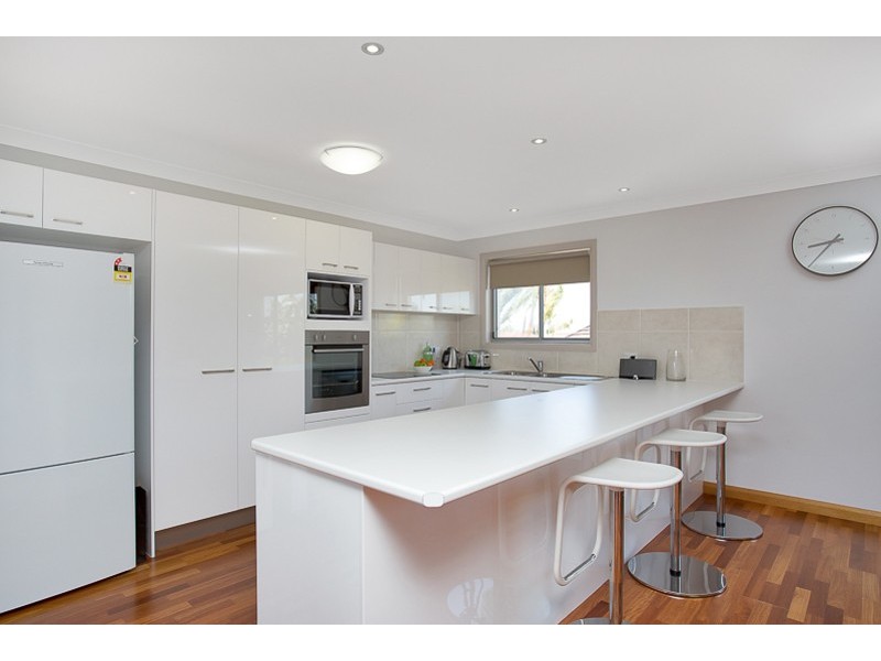 82 Sovereign Drive, Mermaid Waters QLD 4218