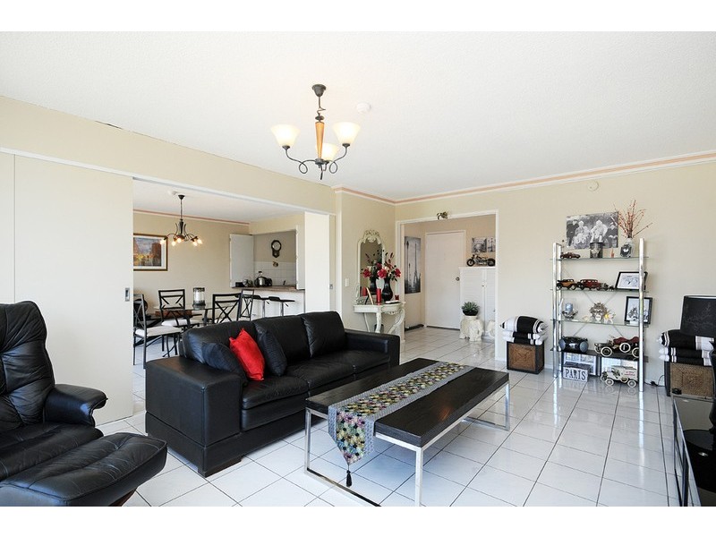 2 Riverview Parade, Surfers Paradise QLD 4217