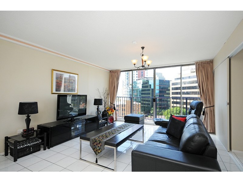 2 Riverview Parade, Surfers Paradise QLD 4217