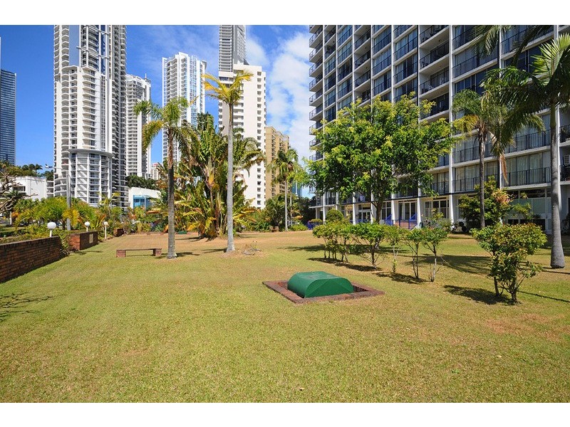 2 Riverview Parade, Surfers Paradise QLD 4217