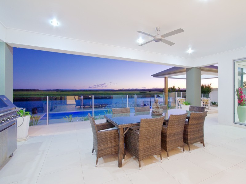 25 Windward Place, Jacobs Well QLD 4208