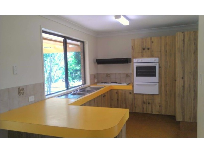 37 Marbella  Drive, Benowa Waters QLD 4217