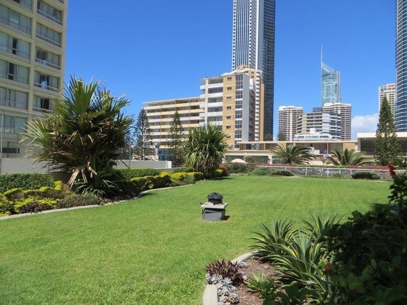 7-/11 Elkhorn  Avenue, Surfers Paradise QLD 4217