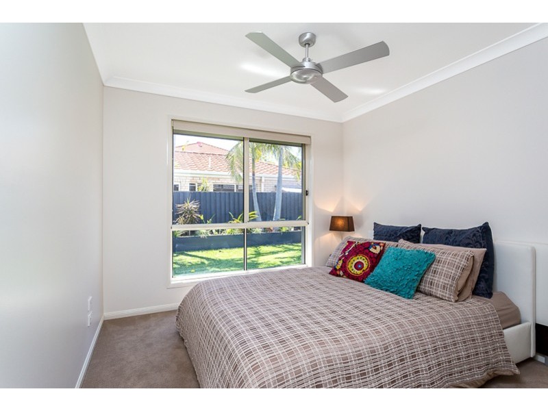 15 Vanderbilt Court, Varsity Lakes QLD 4227