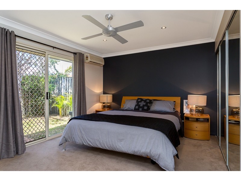 15 Vanderbilt Court, Varsity Lakes QLD 4227