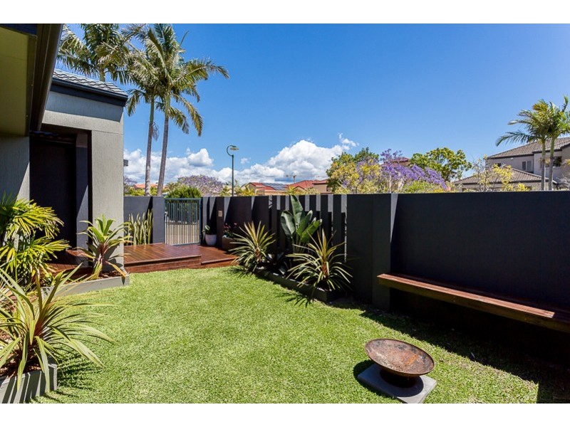 15 Vanderbilt Court, Varsity Lakes QLD 4227