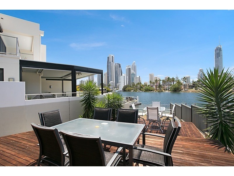 25 Sunrise Boulevard, Surfers Paradise QLD 4217