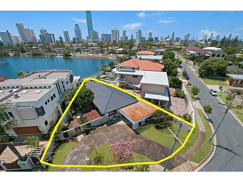 25 Sunrise Boulevard, Surfers Paradise QLD 4217