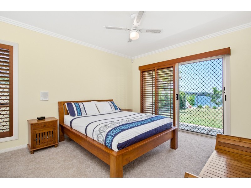 2 Massachusetts Court, Varsity Lakes QLD 4227