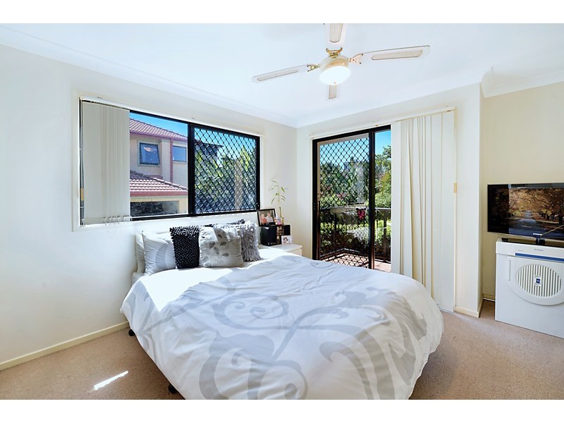 59 Eugaree Street, Southport QLD 4215