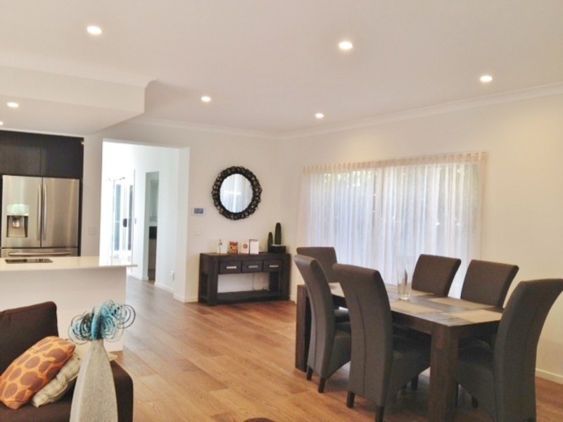 53 Fairway Drive, Clear Island Waters QLD 4226