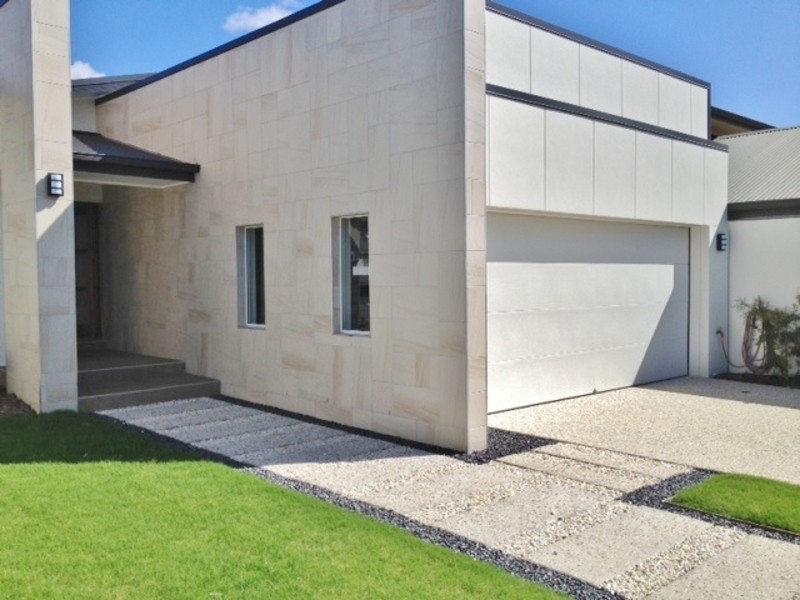 53 Fairway Drive, Clear Island Waters QLD 4226