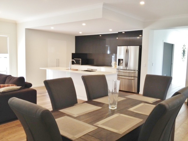 53 Fairway Drive, Clear Island Waters QLD 4226