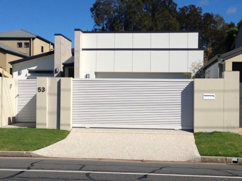 53 Fairway Drive, Clear Island Waters QLD 4226