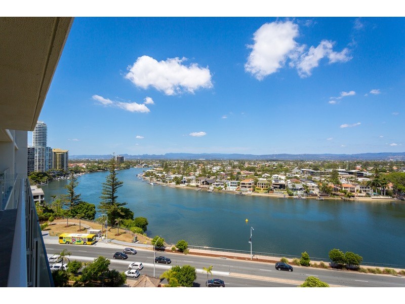 33 Thornton Street, Surfers Paradise QLD 4217