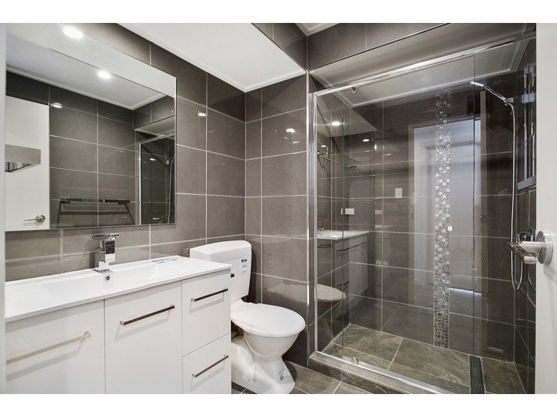 33 Thornton Street, Surfers Paradise QLD 4217