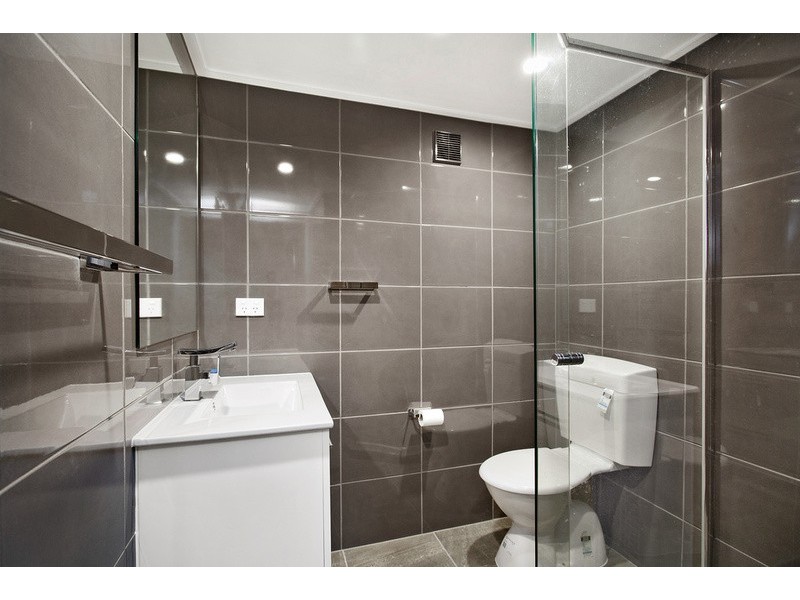 33 Thornton Street, Surfers Paradise QLD 4217