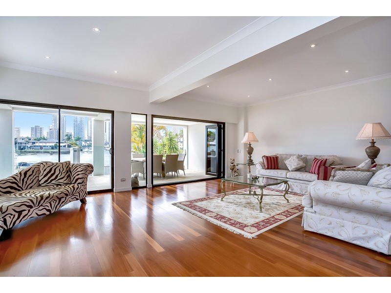 1/21 Sunrise Boulevard, Surfers Paradise QLD 4217