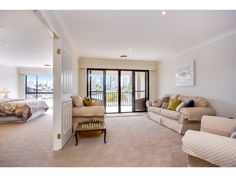 1/21 Sunrise Boulevard, Surfers Paradise QLD 4217