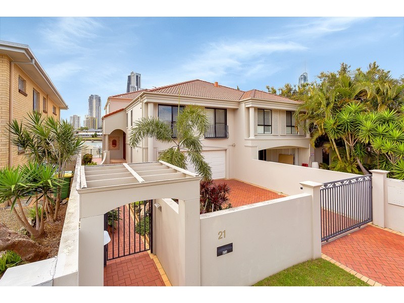 1/21 Sunrise Boulevard, Surfers Paradise QLD 4217