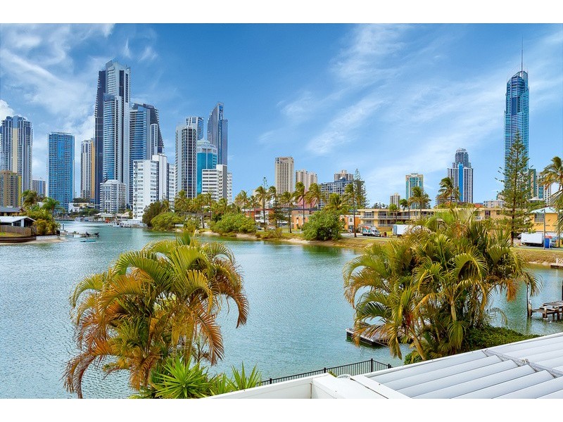 1/21 Sunrise Boulevard, Surfers Paradise QLD 4217