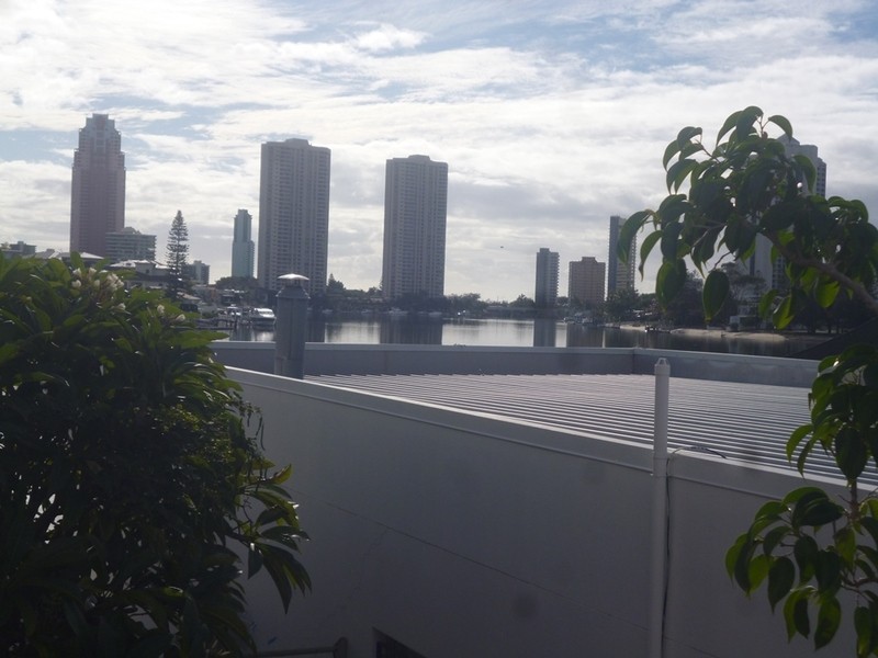 107 Stanhill Drive, Chevron Island QLD 4217