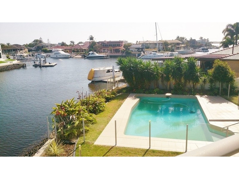 59 Daru Avenue, Runaway Bay QLD 4216