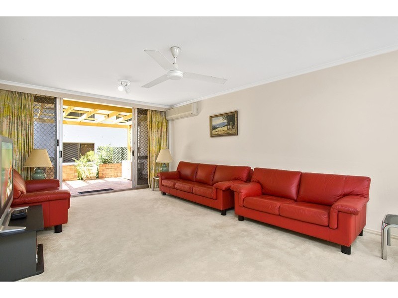 1 “Alba 10″/11 Riverview Parade, Surfers Paradise QLD 4217