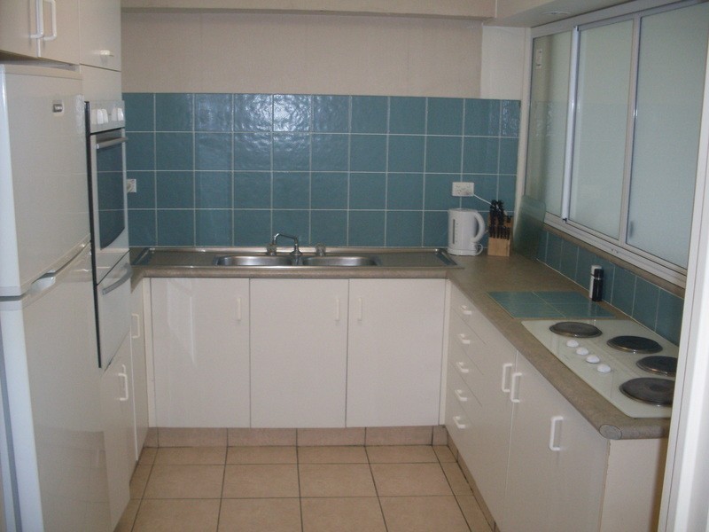 2 Riverview Parade, Surfers Paradise QLD 4217