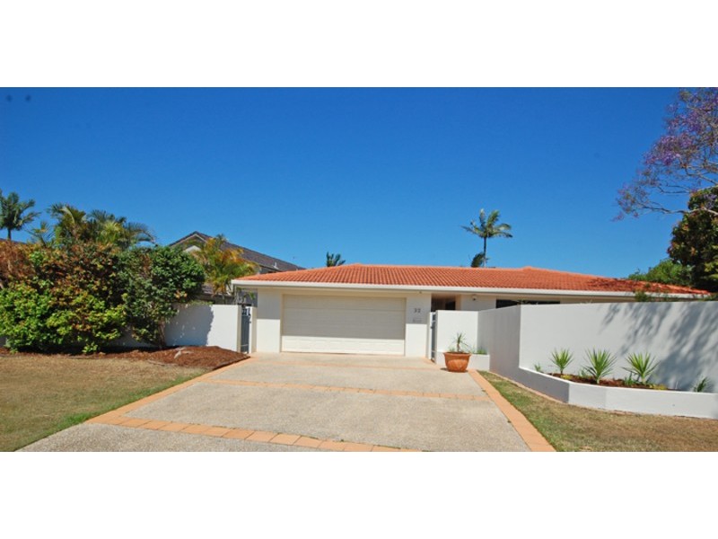 32 Boomerang Crescent, Sorrento QLD 4217