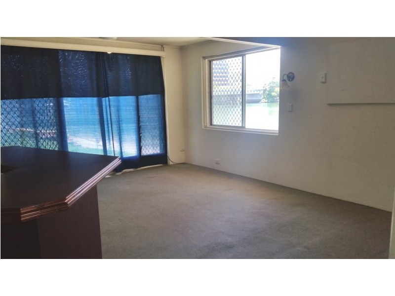 “Paradise Twelve”/29 Tarcoola Crescent, Surfers Paradise QLD 4217