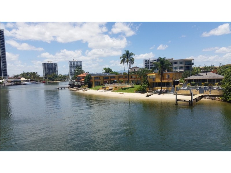 “Paradise Twelve”/29 Tarcoola Crescent, Surfers Paradise QLD 4217