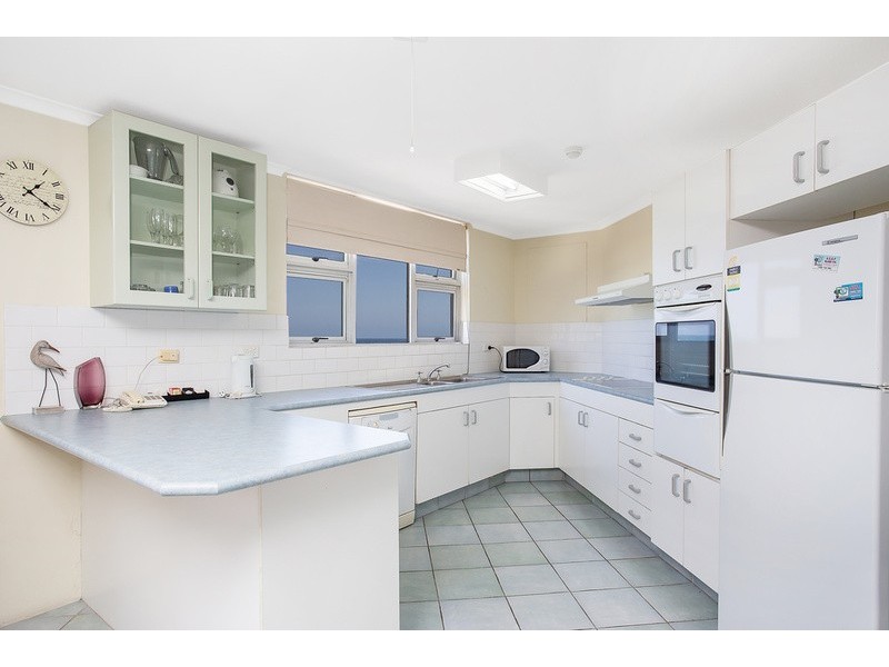 Unit 28 /’Grosvenor’ 26 The Esplanade, Surfers Paradise QLD 4217