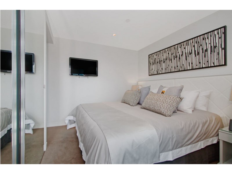 Unit 1701 Soul/4-14 The Esplanade, Surfers Paradise QLD 4217