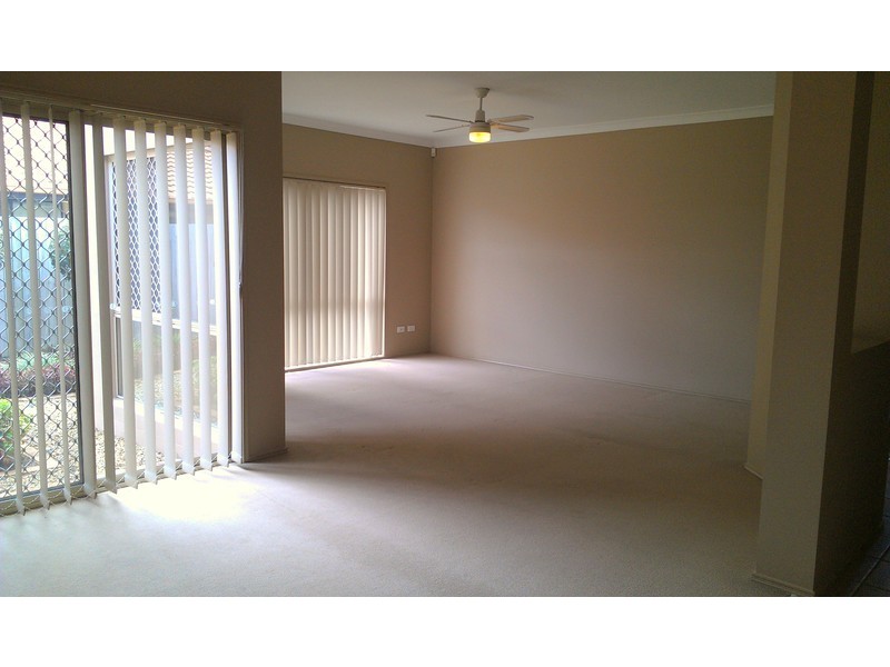 33 Sugargum Court, Molendinar QLD 4214