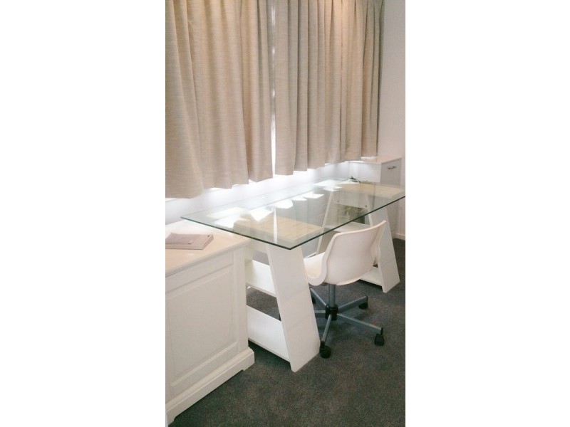 323 Bayview Street, Hollywell QLD 4216