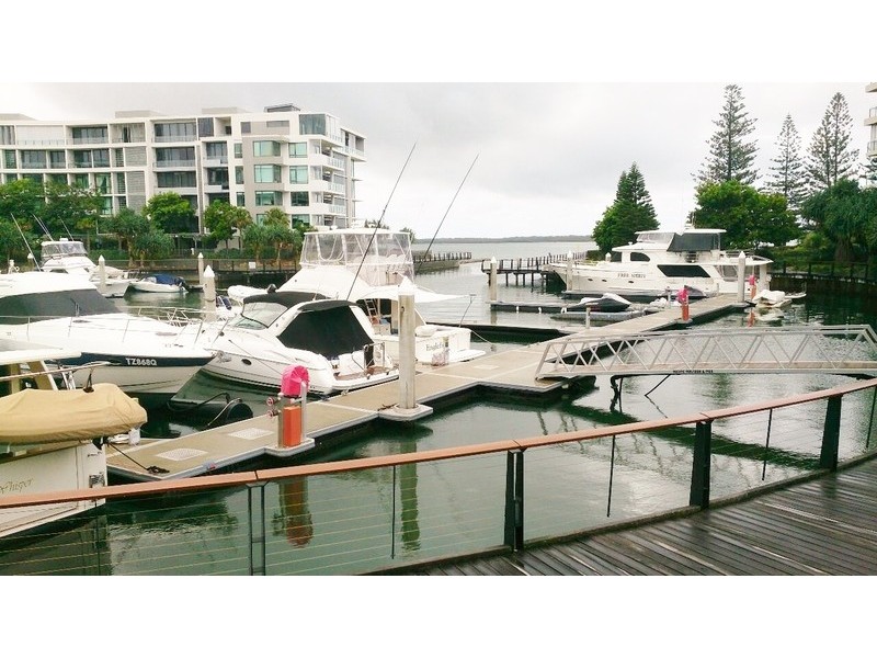 323 Bayview Street, Hollywell QLD 4216