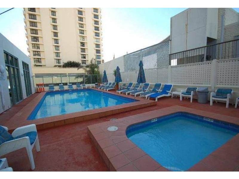 18 Hanlan Street, Surfers Paradise QLD 4217