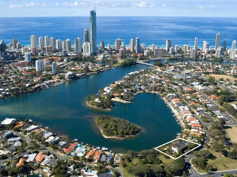 Isle Of Capri QLD 4217