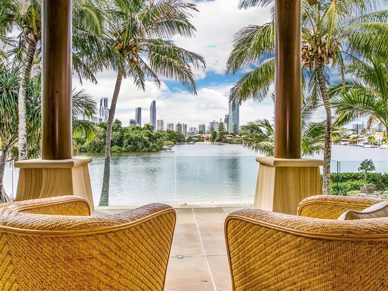 Isle Of Capri QLD 4217