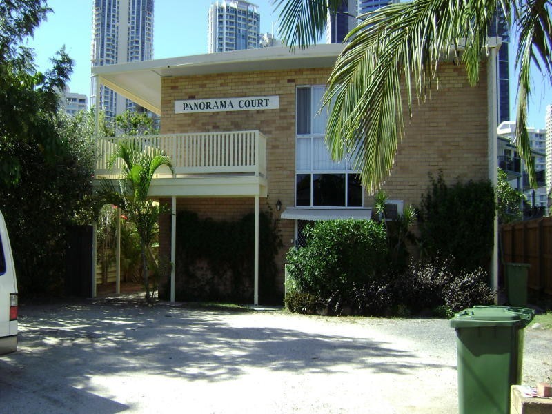 5 Stanhill Drive, Chevron Island QLD 4217