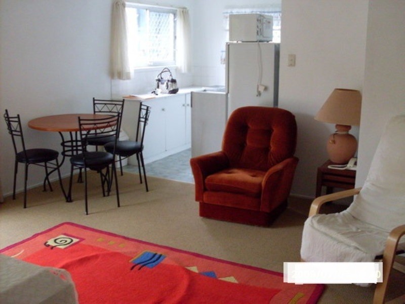 5 Stanhill Drive, Chevron Island QLD 4217