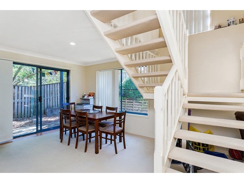 118 Ridgeway Avenue, Southport QLD 4215