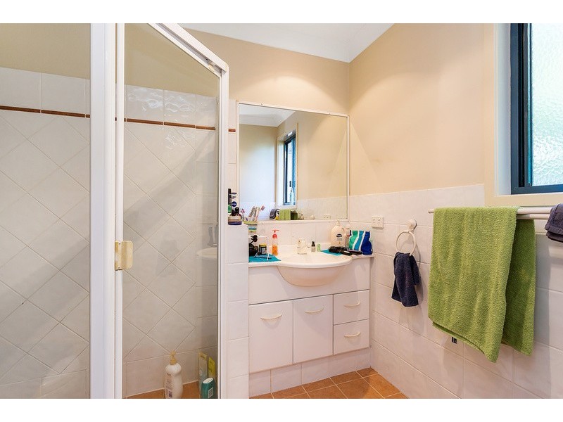 118 Ridgeway Avenue, Southport QLD 4215