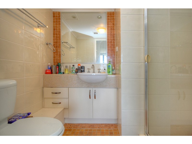 Aristocrat/19 Aubrey Street, Surfers Paradise QLD 4217