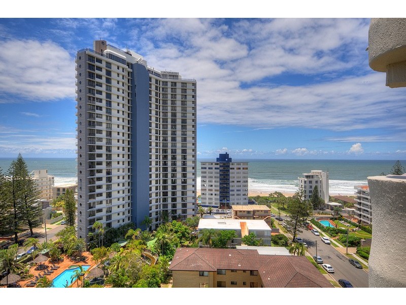 Aristocrat/19 Aubrey Street, Surfers Paradise QLD 4217