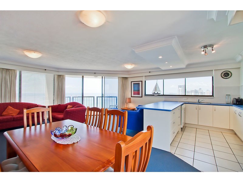 ‘Longbeach’ 28 Northcliffe Terrace, Surfers Paradise QLD 4217