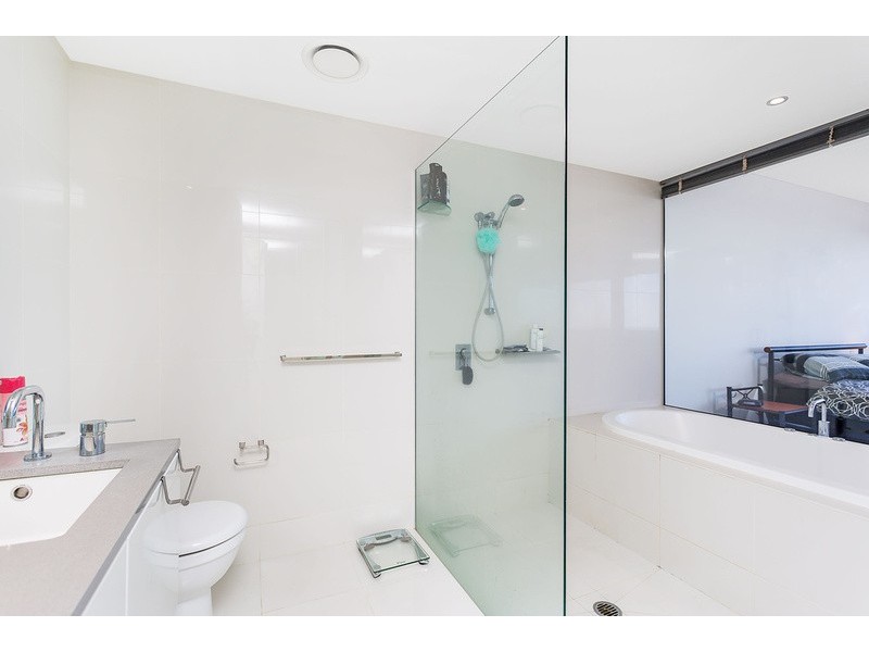 Circle on Cavil 9 Ferny Avenue, Surfers Paradise QLD 4217